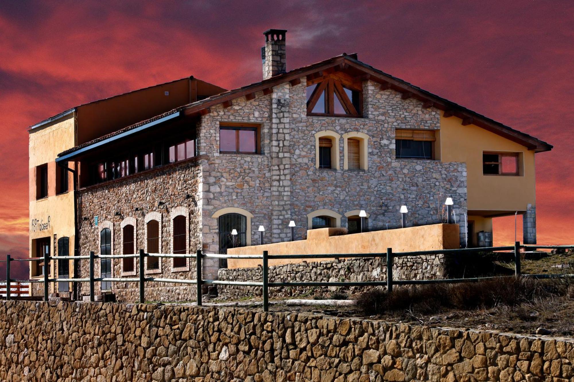 Hotel Restaurante Port D'Ажер Экстерьер фото